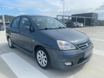 Suzuki Liana