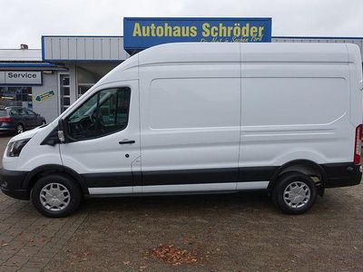Weiß Gebraucht 2024 Ford Transit Trend Van / Kleinbus | 28.441 € (Fairer Preis)