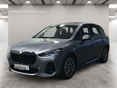Grau Gebraucht 2022 BMW 223 Active Tourer M Sport Van / Kleinbus | 32.400 € (Fairer Preis)