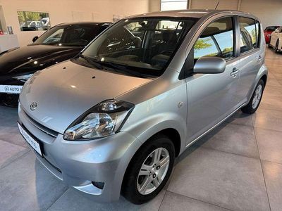 Gebraucht Daihatsu Sirion 91 PS (66 kW) 2009 Weiß Kleinwagen