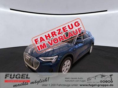 Usata Audi e-tron Ambiente 300 kW (408 CV) 2022 Blu SUV