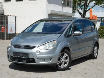 Gebraucht Ford S-MAX Titanium 140 PS (102 kW) 2008 Silber Van / Kleinbus