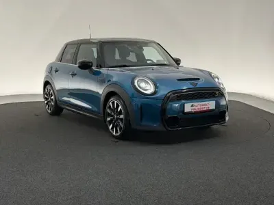 Gebraucht Mini Cooper S 178 PS (130 kW) 2021 Island blue Kleinwagen