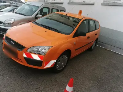 Gebraucht Ford Focus 2005 Orange Kombi