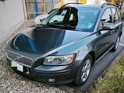 Braun Gebraucht 2006 Volvo V50 Kombi | 4.995 € (Teuer)