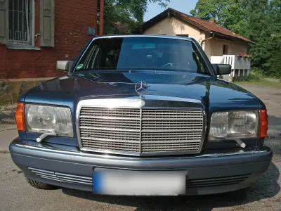 Używany Mercedes S420 224 KM (164 kW) 1991 Niebieski Sedan/Limuzyna