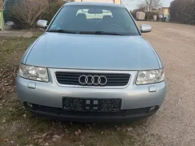Gebraucht Audi A3 102 PS (75 kW) 2001 Blau Kleinwagen