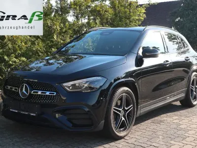 Gebraucht Mercedes GLA200 AMG line 177 PS (130 kW) 2024 Kosmosschwarz SUV