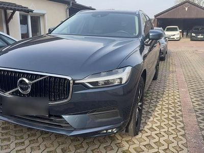 Gebraucht Volvo XC60 Momentum 190 PS (139 kW) 2020 Blau SUV