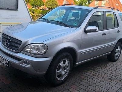 Gebraucht Mercedes ML270 163 PS (119 kW) 2005 Grau SUV