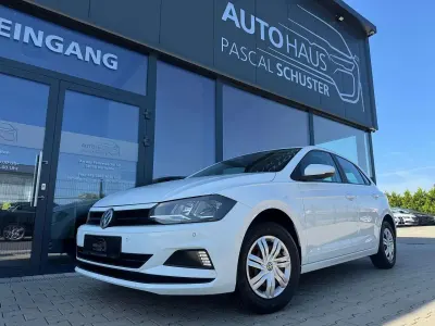 Gebraucht VW Polo Trendline 65 PS (47 kW) 2017 Pure white Limousine