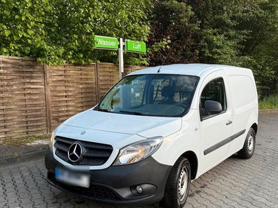 Mercedes Citan 109