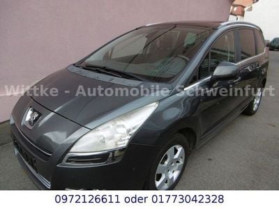 Gebraucht Peugeot 5008 Family 156 PS (114 kW) 2012 Grau Van / Kleinbus