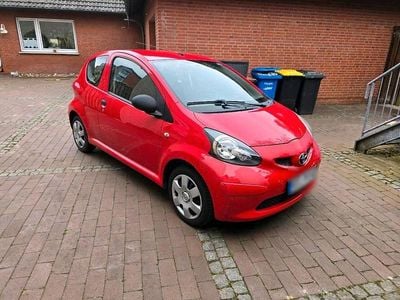 Usata Toyota Aygo 68 CV (50 kW) 2008 Rosso Utilitaria
