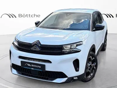 Gebraucht Citroën C5 Aircross PureTech 131 PS (96 kW) 2023 Lack weiss banquise/typ aussenverkleidung spiegel flach standard SUV