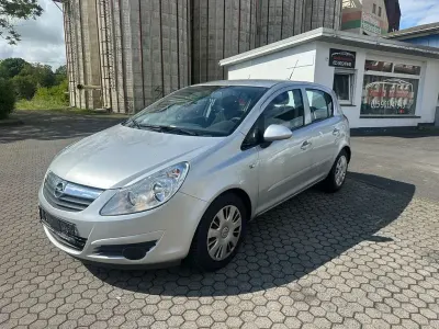 Używany Opel Corsa Edition 80 KM (58 kW) 2007 Srebrny Hatchback