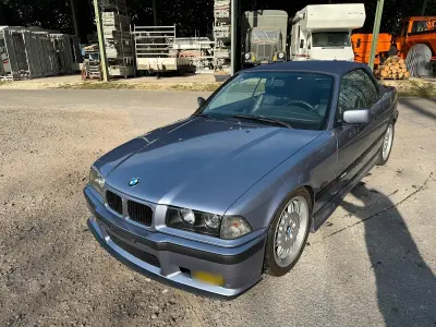 Gebraucht BMW 320 M Sport 149 PS (109 kW) 1995 Blau Cabrio