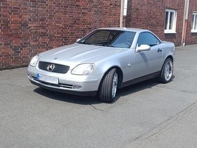 Usata Mercedes SLK200 136 CV (100 kW) 1997 Argento Cabrio