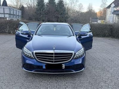 Gebraucht Mercedes C220 Exclusive 194 PS (142 kW) 2020 Blau Limousine