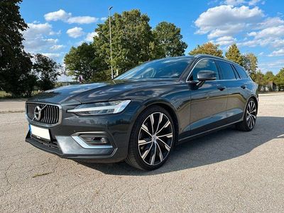 Gebraucht Volvo V60 Inscription 310 PS (228 kW) 2018 Grau Kombi