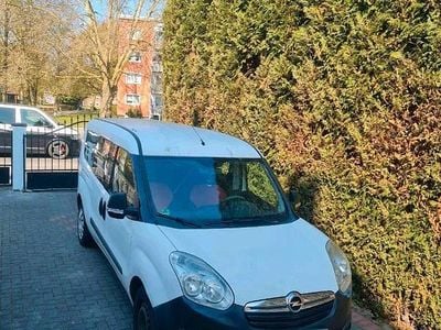 Usado Opel Combo 95 HP (69 kW) 2013 Branco Monovolume