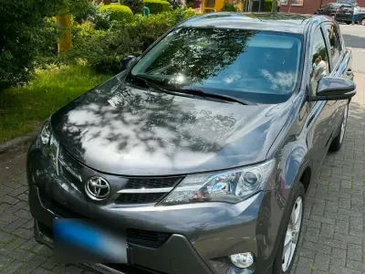 Gebraucht Toyota RAV4 150 PS (110 kW) 2015 Grau SUV
