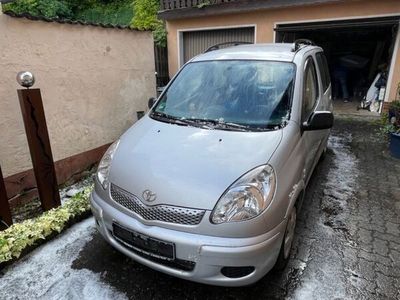 gebraucht Toyota Yaris 1.5 Verso