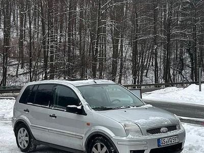 Grau Gebraucht 2004 Ford Fusion Kleinwagen | 1.100 € (Guter Preis)