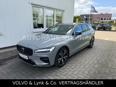 Gebraucht Volvo V60 Plus 197 PS (144 kW) 2025 Grau Kombi