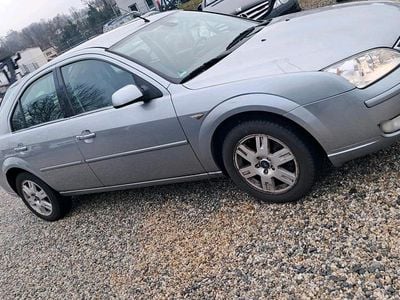 Gebraucht Ford Mondeo 145 PS (106 kW) 2006 Grau Limousine