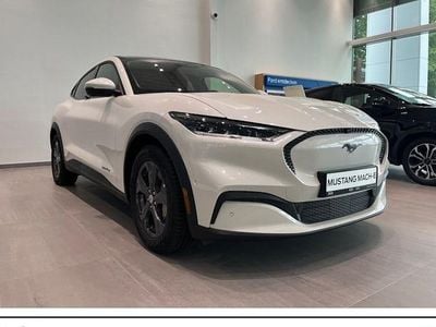 Gebraucht Ford Mustang Mach-E 197 kW (269 PS) 2022 Starwhite platinium metallic (metallic) SUV