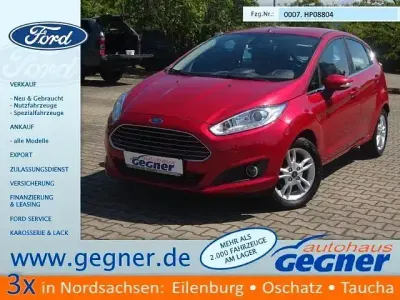 Gebraucht Ford Fiesta Titanium 101 PS (74 kW) 2017 Rot Kleinwagen