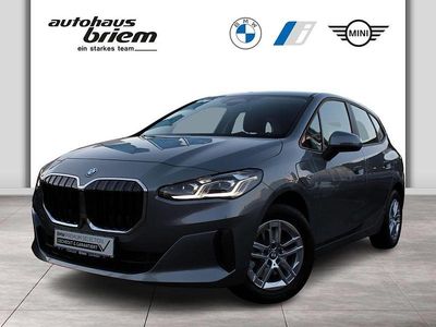 Grau Gebraucht 2022 BMW 225 Active Tourer Sport Line Van / Kleinbus | 28.890 € (Fairer Preis)
