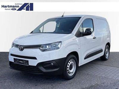 Gebraucht Toyota Proace City City 100 kW (136 PS) 2023 Icy white Van / Kleinbus