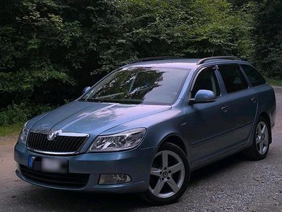Gebraucht Skoda Octavia 2011 Grau Kombi