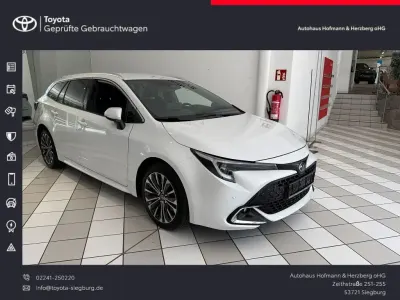 Gebraucht Toyota Corolla Team 196 PS (144 kW) 2023 Weiß Kombi