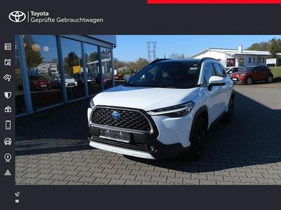 Begagnad Toyota Corolla Cross Team 196 HK (144 kW) 2022 Vit SUV