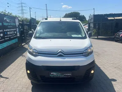 Gebraucht Citroën Jumpy 150 PS (110 kW) 2019 Weiß Van / Kleinbus