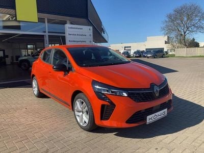 Nuova Renault Clio V Evolution 94 CV (69 kW) 2026 Arancione Berlina