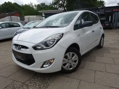 Gebraucht Hyundai ix20 Classic 90 PS (66 kW) 2014 Creamy white / sol Kleinwagen