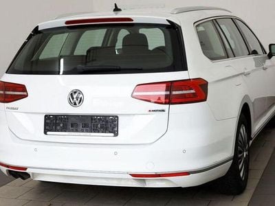 Gebraucht VW Passat Highline 190 PS (139 kW) 2019 Pure white (metallic) Kombi