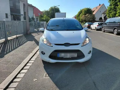 Gebraucht Ford Fiesta ST-Line 105 PS (77 kW) 2010 Weiß Coupé