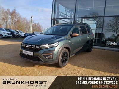 Neu Dacia Jogger Extreme 141 PS (103 kW) 2025 Zedergrün Van / Kleinbus