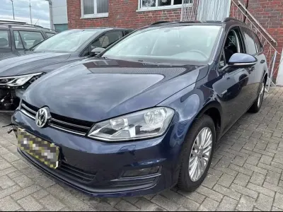 Gebraucht VW Golf VII Cup 86 PS (63 kW) 2015 Night blue metallic Kombi