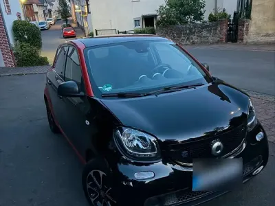 Gebraucht Smart ForFour Electric Drive 60 kW (82 PS) 2018 Schwarz Kleinwagen