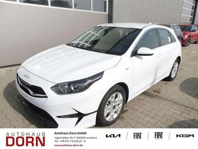 Weiß Neu 2025 Kia Ceed Comfort Kleinwagen | 26.590 € (Fairer Preis)