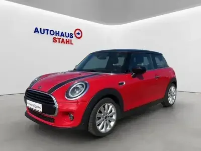 Gebraucht Mini Cooper 136 PS (100 kW) 2019 Rot Kleinwagen