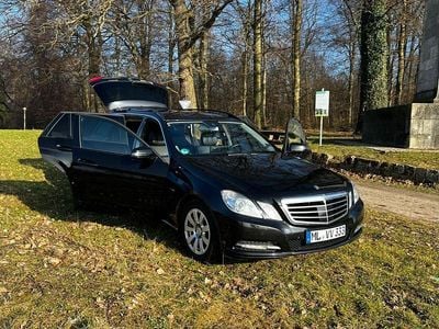Schwarz Gebraucht 2010 Mercedes E300 Avantgarde Kombi | 7.600 € (Teuer)