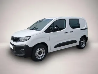 Neu Opel Combo 131 PS (96 kW) 2026 Manufacturer Van / Kleinbus