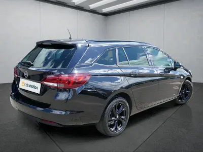 Gebraucht Opel Astra 131 PS (96 kW) 2021 Schwarz Kombi